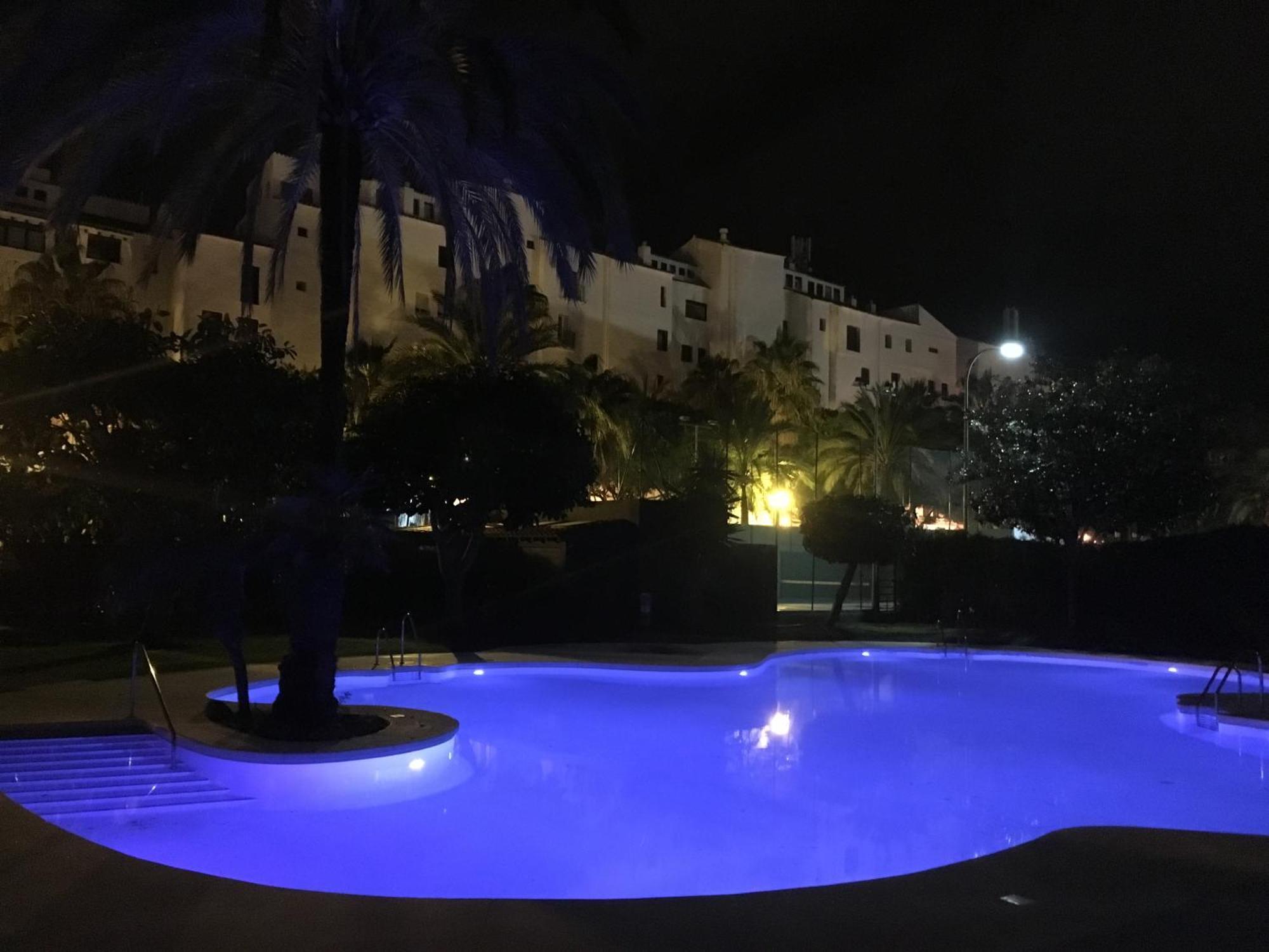 Апартаменты Jardines Del Puerto Марбелья Экстерьер фото